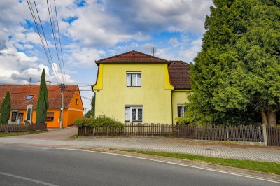 Prodej rodinného domu 4+1 129 m2 s garáží, pozemek 752 m2, obec Břasy